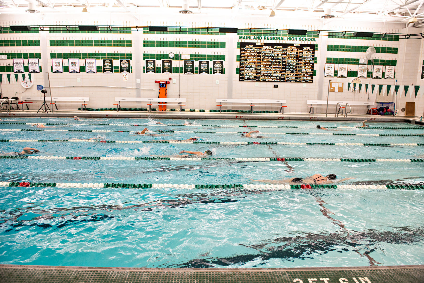 021321_spt_mainswim